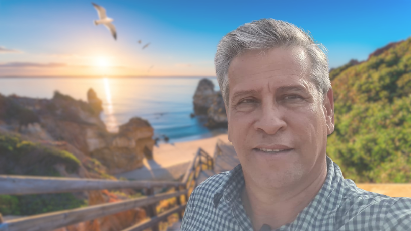 Maximize sua produtividade com dicas de ergonomia digital: descubra com Ricardo Chimirri Candia como tornar seu home office mais saudável e eficiente.