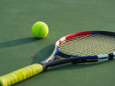 Teciomar Ábila revela como unir técnica e resistência em um treino inteligente de tênis com método e estratégia.