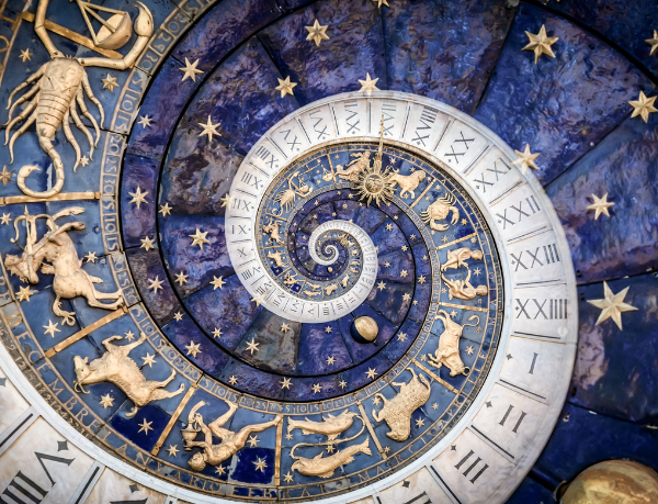 Astrologia e comportamento: descubra com Márcio Pires de Moraes como os signos podem influenciar hábitos, decisões e formas de pensar.