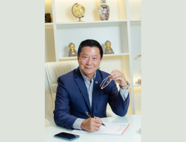 Milton Seigi Hayashi analisa o impacto das ações sociais na cirurgia plástica.