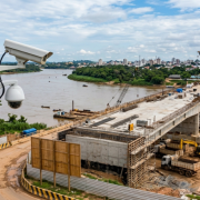 Tecnologia em Rio Branco permite acompanhar obras públicas pela internet e amplia fiscalização dos investimentos